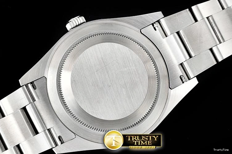 1004 ROLEXP1020 – Explorer TechFriendly 964